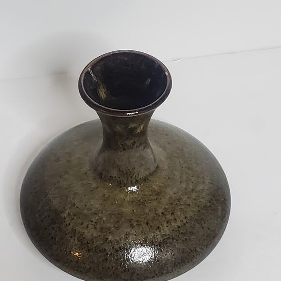 Japan Toyo Jade Kiku green vase Small 5" tall In Good used condition - Picture 6 of 7